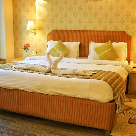 Dee Marks Airport Hotel & Resorts-3